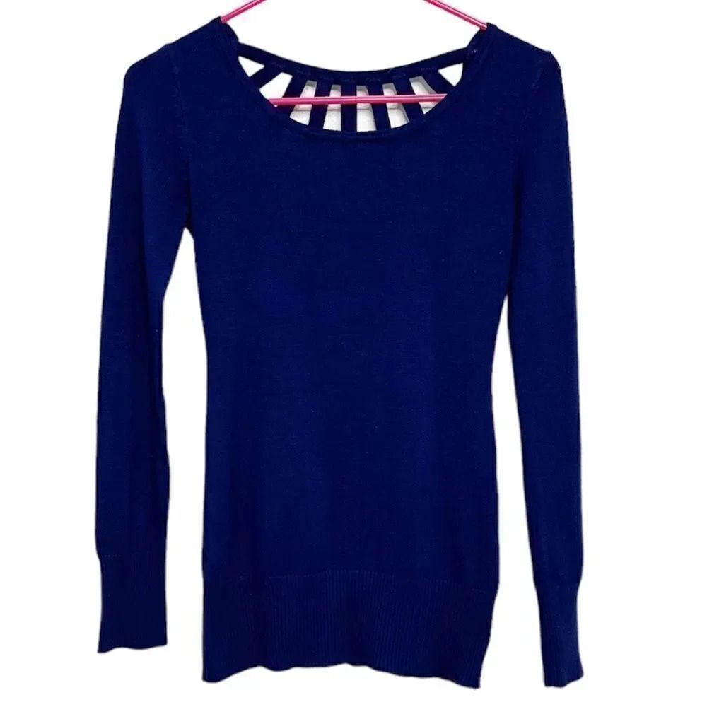 🎄Wet Seal Long Sleeve Cut Out Blue Size XS